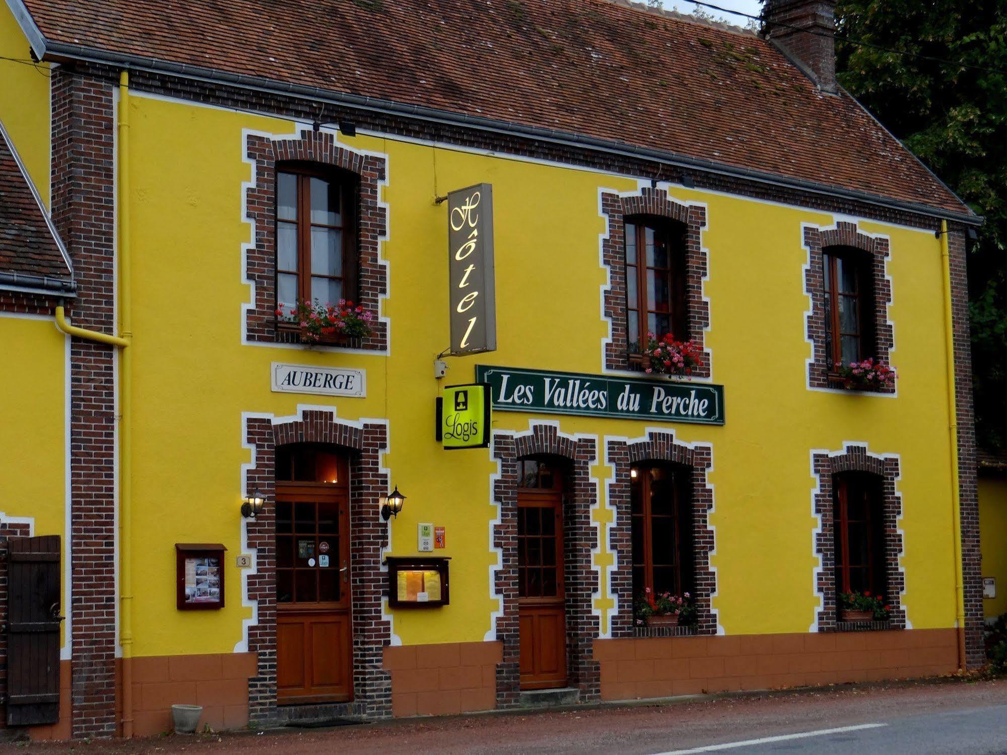 Logis-Hotel Restaurant Auberge Les Vallees Du Perche Vichères Exterior foto